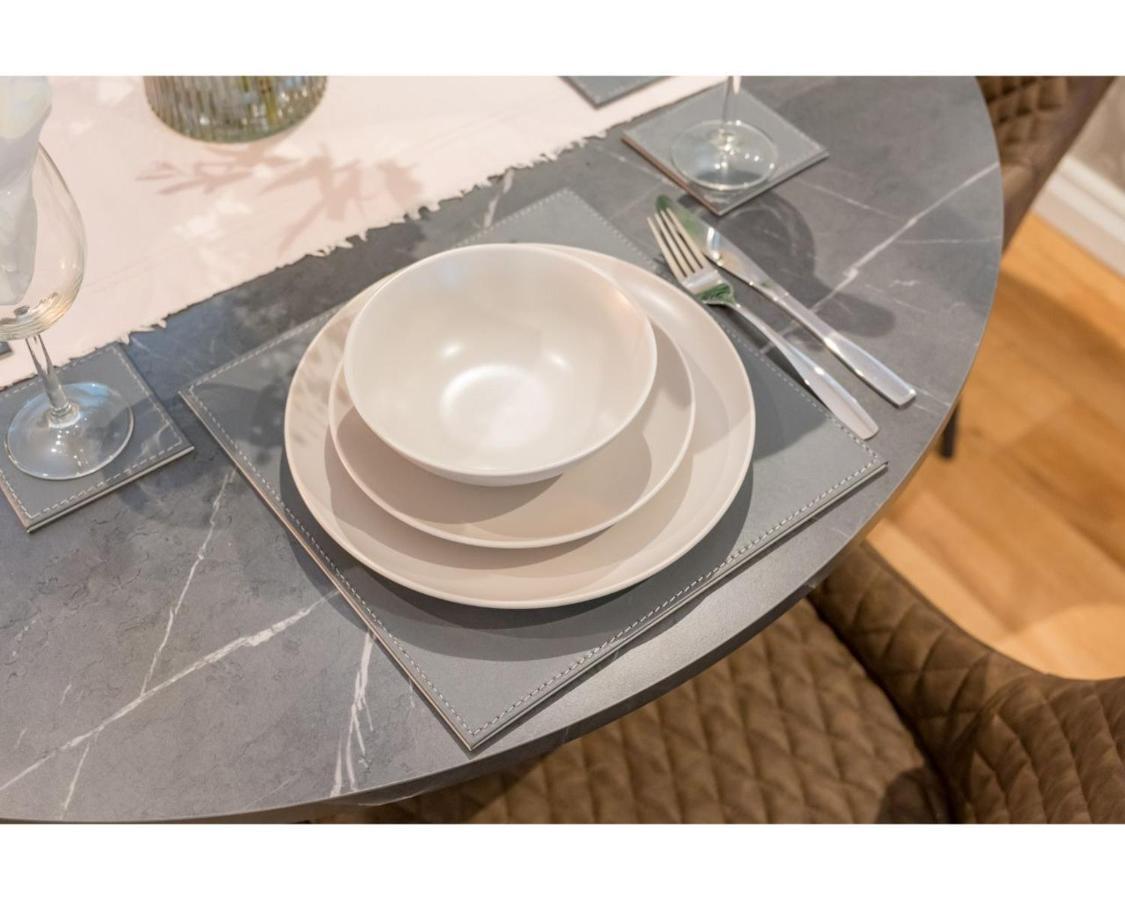 Central Belfast Apartments Belfast Work-Rest-Play R&R Ngoại thất bức ảnh