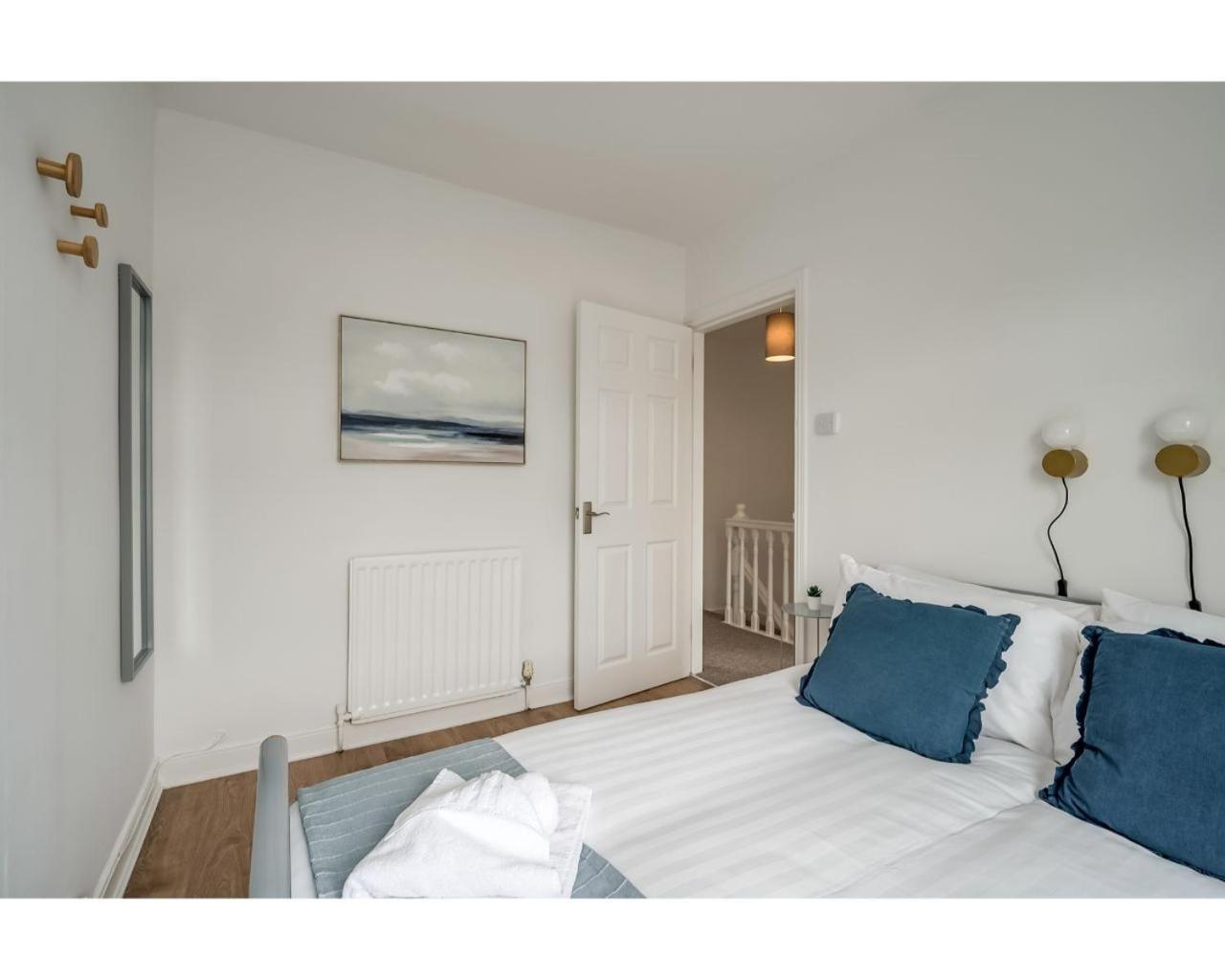 Central Belfast Apartments Belfast Work-Rest-Play R&R Phòng bức ảnh